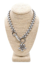Load image into Gallery viewer, Antique Silver Flower Pendant Convertible Silver Chain Necklace