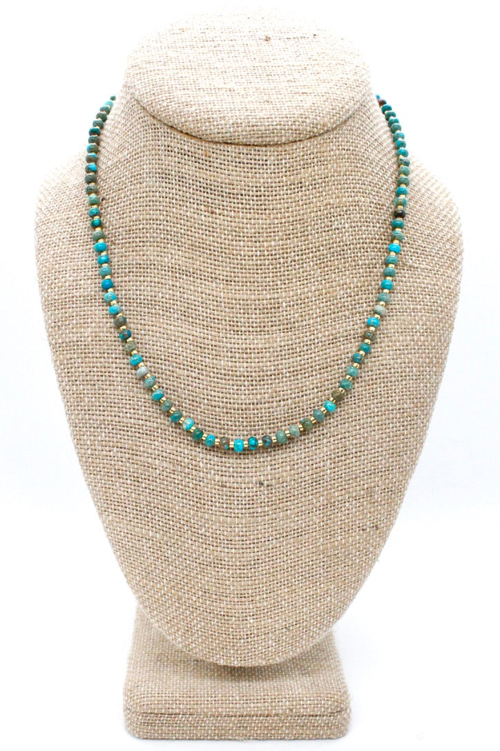 Turquoise and Gold Short Beaded Necklace