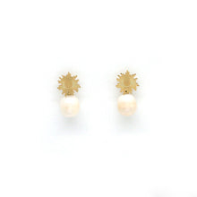 Load image into Gallery viewer, Freshwater Pearl Star Dangle Earrings -French Flair Collection- E4-108
