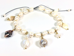 Freshwater Pearl Bracelet with Charms B6-002