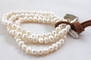White Freshwater Pearl Cluster Bracelet with Reversible Two Tone Buddha Charm -The Buddha Collection- BL-PEB