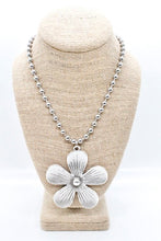 Load image into Gallery viewer, Large Flower Pendant Convertible Silver Chain Necklace
