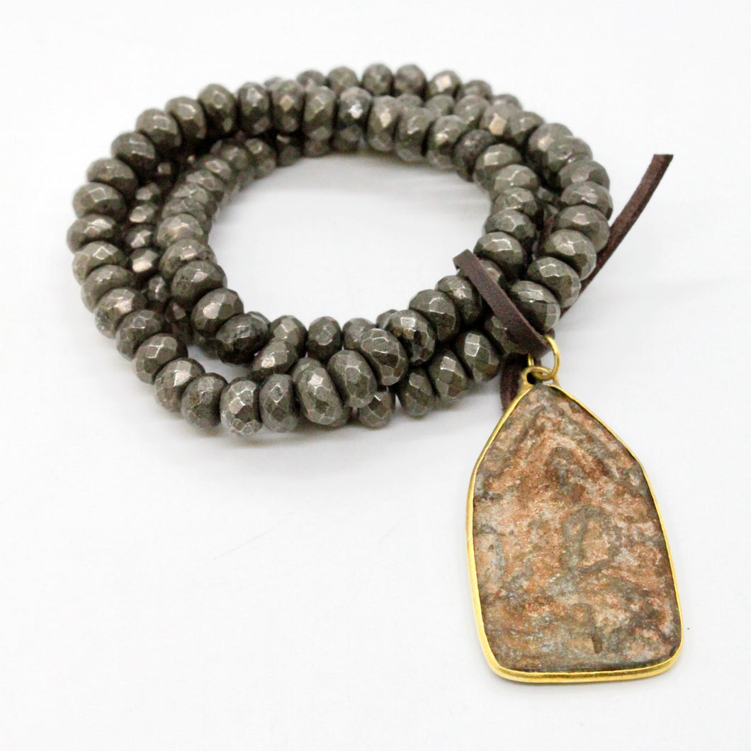 Pyrite Stone Gold Buddha Bracelet -Buddha Collection-