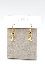 Load image into Gallery viewer, Small Articulated Gold Fish Earrings - E4-267s
