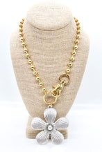 Load image into Gallery viewer, Large Flower Pendant Convertible Gold Chain Necklace
