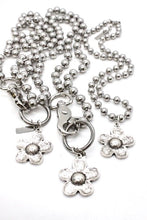 Load image into Gallery viewer, Simple Daisy Pendant Convertible Silver Chain Necklace
