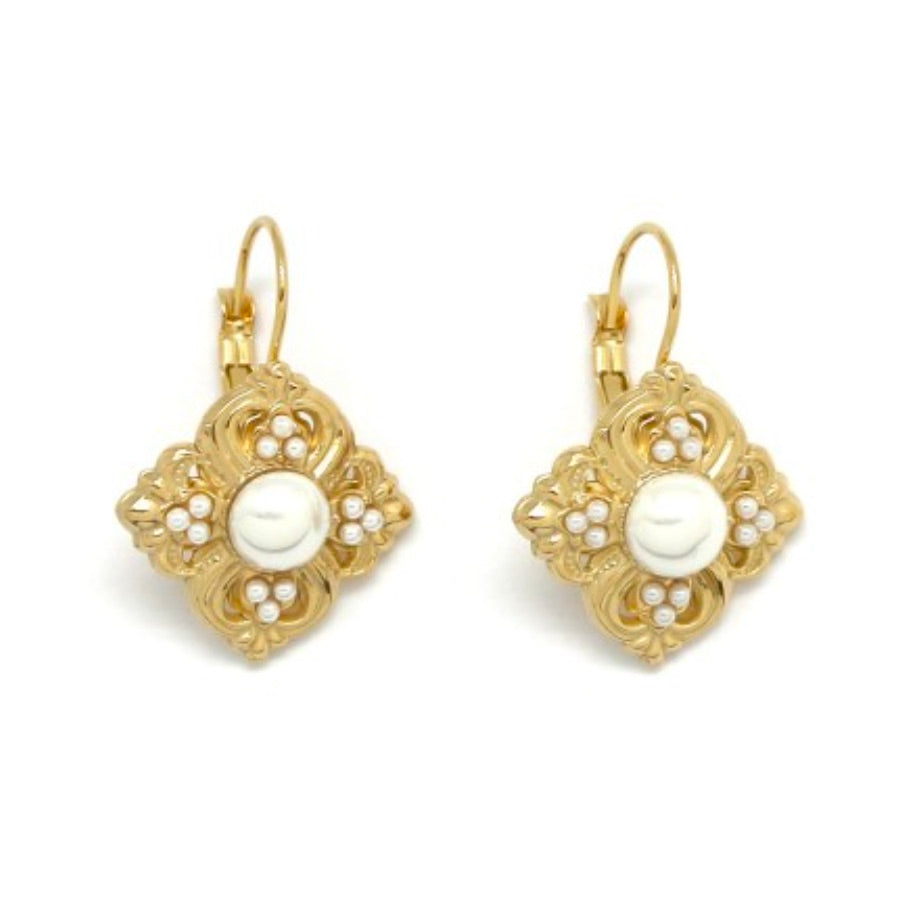 Pearl and Gold Earrings - E4-290
