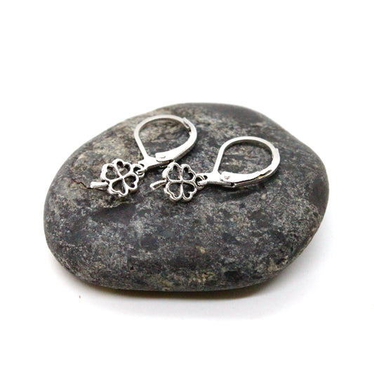 Mini Shamrock Small Earrings - E9-028