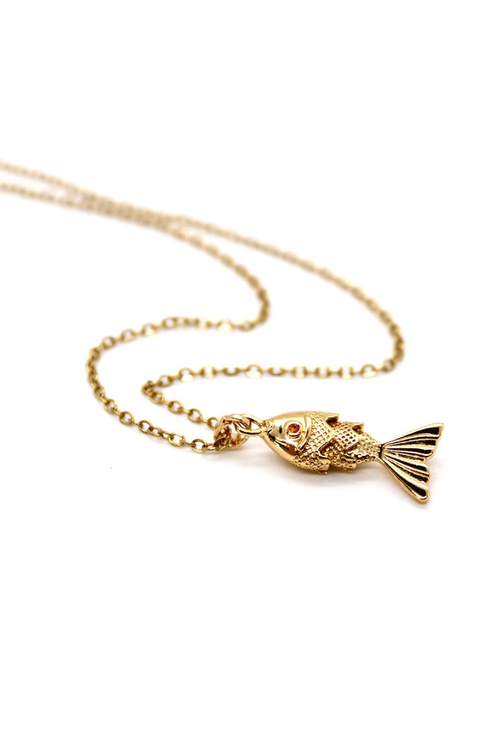 Delicate Small Articulated Gold Fish Necklace - N2-2564sm