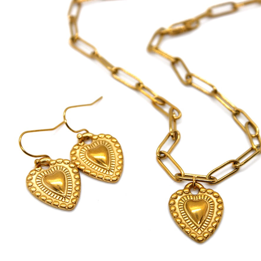 Detailed Gold Heart Earrings - E9-112