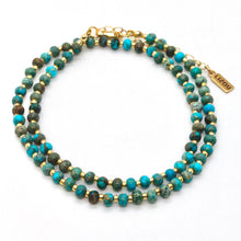 Load image into Gallery viewer, Turquoise and Gold Short Beaded Necklace
