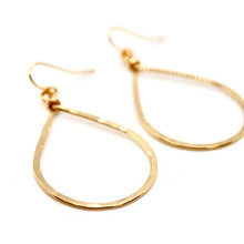 Load image into Gallery viewer, Simple Small Gold Drop Earrings - E1-006
