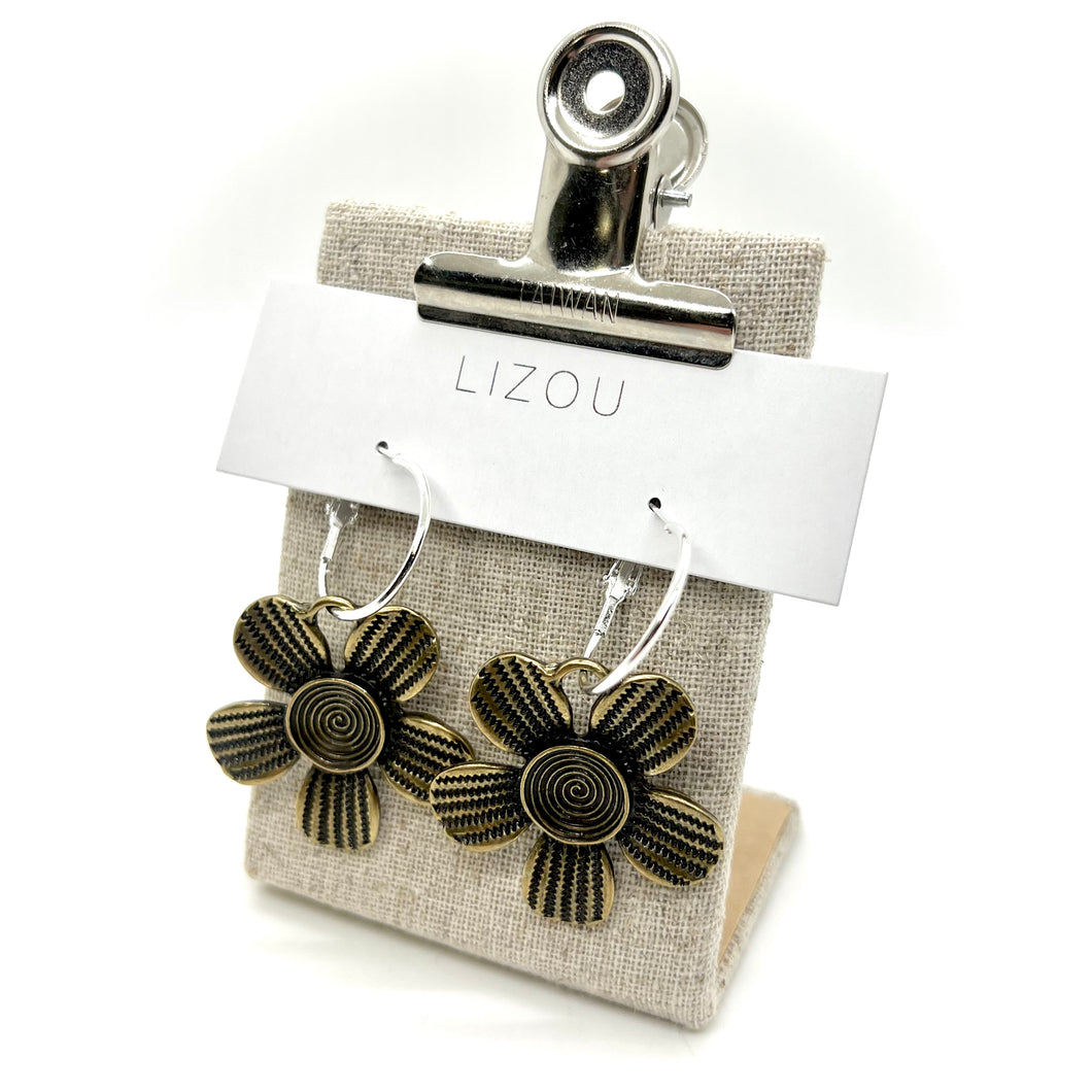 Textured Brass Artsy Daisy Flower Hoop Earrings - E9-086