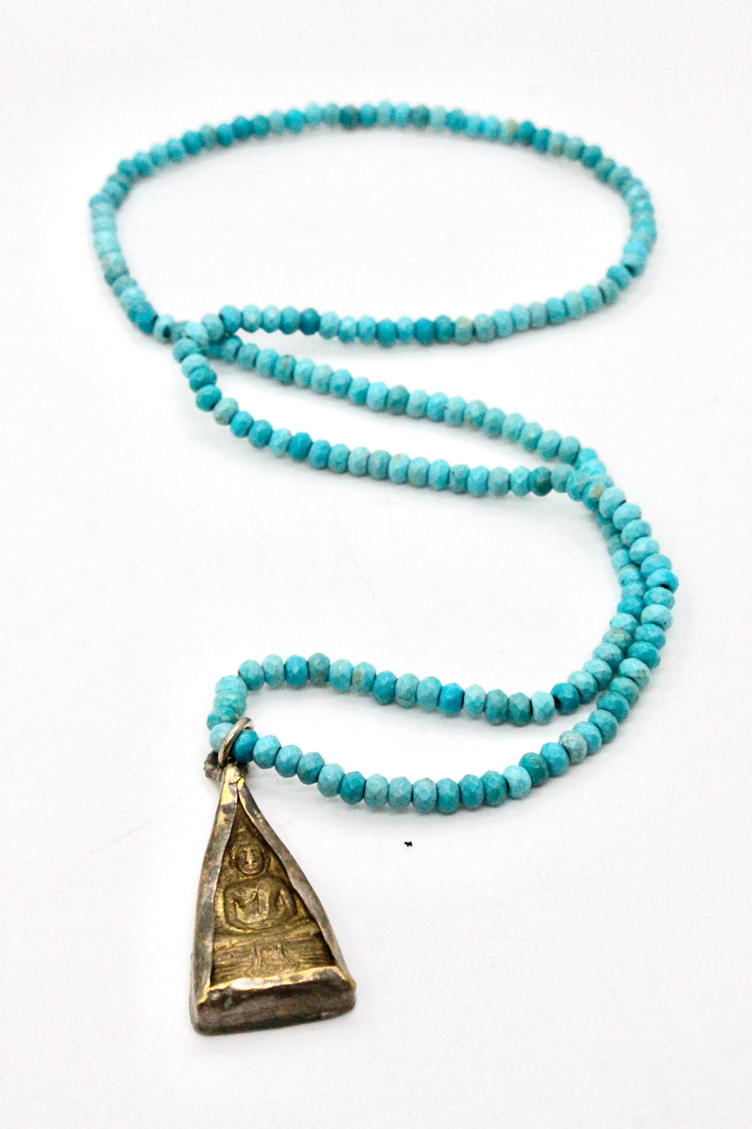 Stretch Short Faceted Turquoise Buddha Charm Necklace -Buddha Collection-
