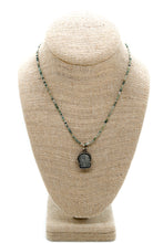 Load image into Gallery viewer, Buddha Necklace 36 - Green Agate
