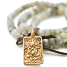 Load image into Gallery viewer, Buddha Bracelet 2 - Labradorite
