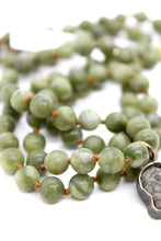 Load image into Gallery viewer, Buddha Necklace 53 - Green Agate
