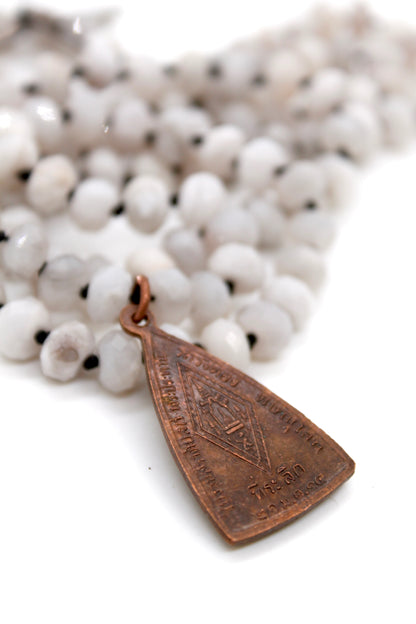 Buddha Necklace 65 - White Lace Agate