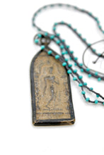 Load image into Gallery viewer, Buddha Necklace 78 - Crochet Style
