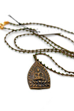 Load image into Gallery viewer, Buddha Necklace 84 - Crochet Style
