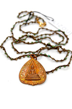 Load image into Gallery viewer, Buddha Necklace 85 - Crochet Style

