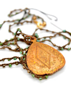 Load image into Gallery viewer, Buddha Necklace 85 - Crochet Style
