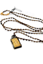 Load image into Gallery viewer, Buddha Necklace 89 - Crochet Style
