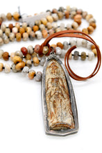 Load image into Gallery viewer, Buddha Necklace 99 - Crazy Agate

