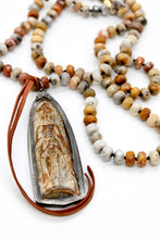 Load image into Gallery viewer, Buddha Necklace 99 - Crazy Agate
