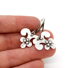 Load image into Gallery viewer, Artsy Silver Charm Earrings - E9-36355
