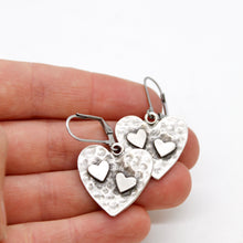 Load image into Gallery viewer, Hammered Hearts Earrings - E9-37338
