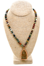 Load image into Gallery viewer, Buddha Necklace 143 - Indian Agate Faceted Short Stone Necklace
