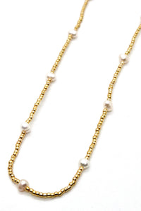 Short Freshwater Pearl and Gold Seed Bead Necklace -Seeds Collection- N8-020