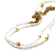 Load image into Gallery viewer, Pearl Oyster Stone and Gold Luxury Short Necklace - NC-611
