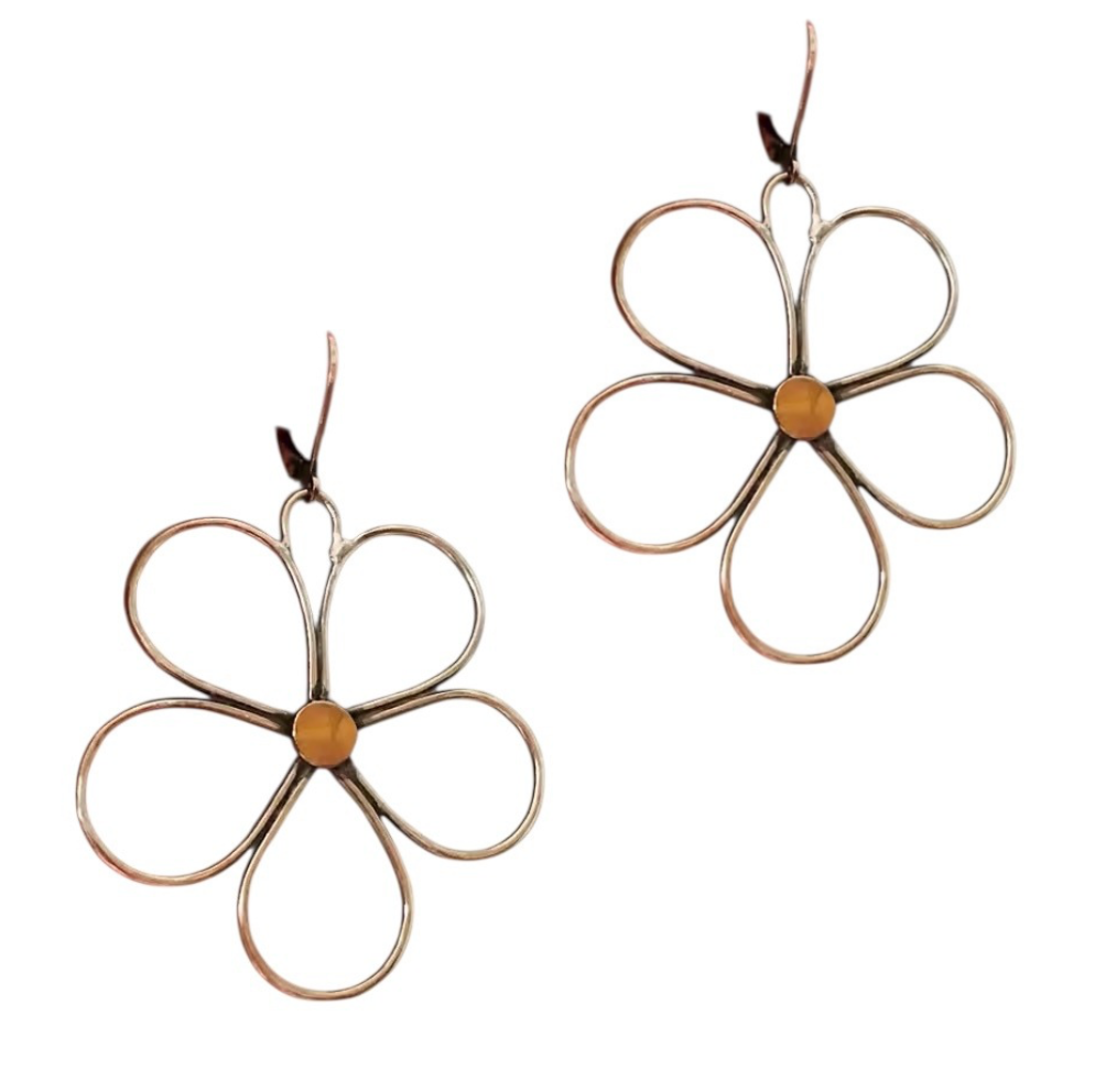 Delicate and Light Daisy Flower Earrings - E9-097