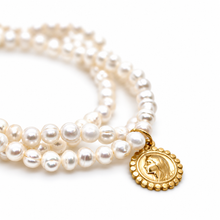 Load image into Gallery viewer, Mini Freshwater Pearl Cluster Stretch French Religious Medal Bracelet - FMB06B
