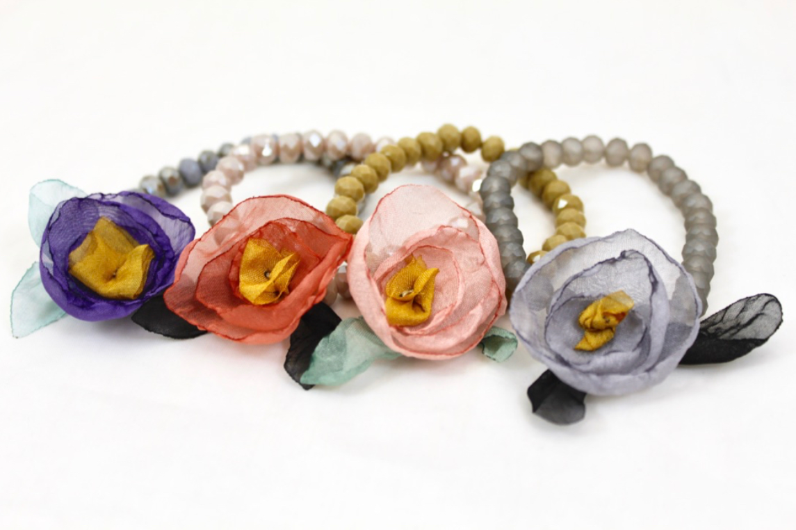 Crystal and Flower Stretch Bracelet  -The Classics Collection- B1-966