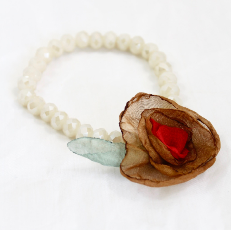 Crystals and Flower Stretch Bracelet -The Classics Collection- B1-999