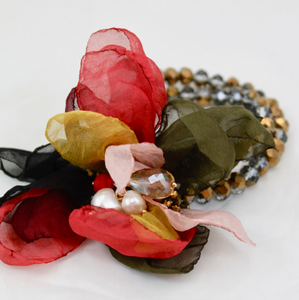 Crystal and Flower Stretch Bracelet  -The Classics Collection- B1-972
