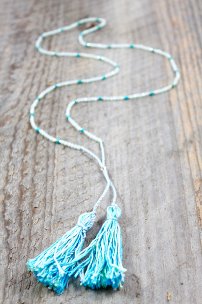 Delicate Handmade Turquoise Necklace -Luxury Collection- NL-052