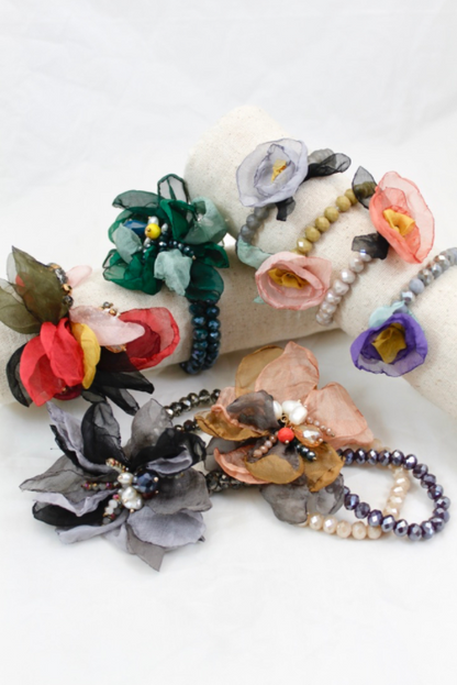 Crystal and Flower Stretch Bracelet  -The Classics Collection- B1-973