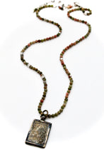 Load image into Gallery viewer, Buddha Necklace 21
