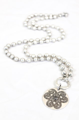 Large Design Disc to Wear Short or Long -The Classics Collection- N2-065